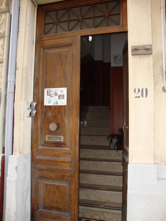 La Maison Des Livres Reggio di Calabria Dış mekan fotoğraf